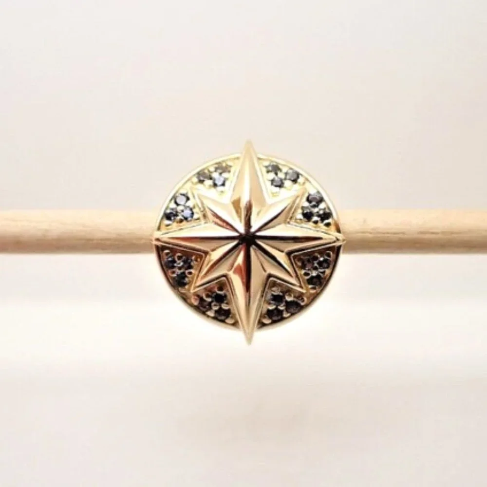 PANDORA Marvel Captain Marvel Insignia Charm - Picture 3 of 3